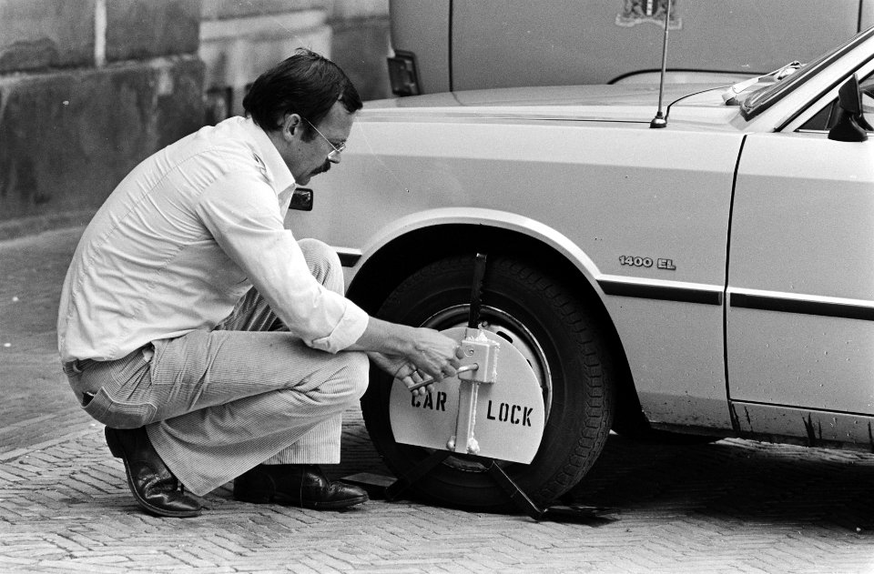 Parkeerbeleid, auto's, Bestanddeelnr 932-6597