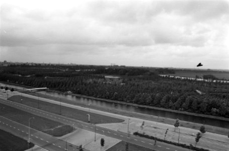 Park wordt aangelegd tussen Europaboulevard en Amstel o.a voor Floriade, Amsterd, Bestanddeelnr 923-6722