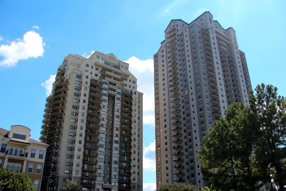 Park Towers (Sandy Springs), July 2017