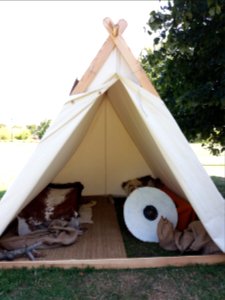 Parc de Gerland - Campement viking - Intérieur d'une tente