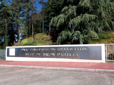 Parc cimetière du Grand Lyon - Panneau à l'entrée
