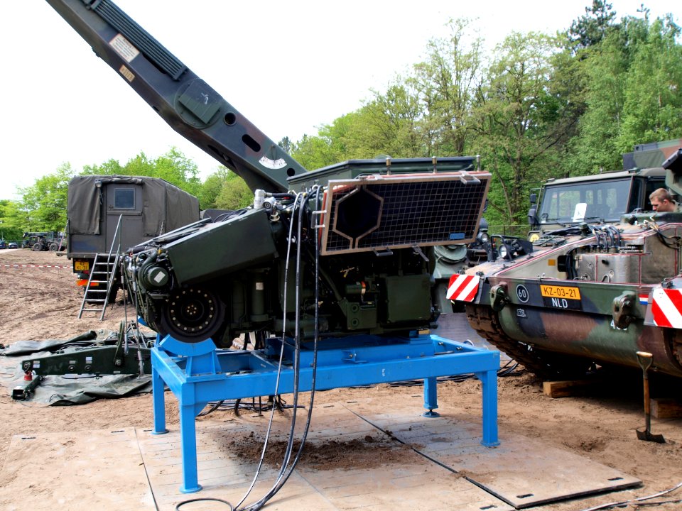 Pantserhouwitser 2000NL (PzH2000) photo-003
