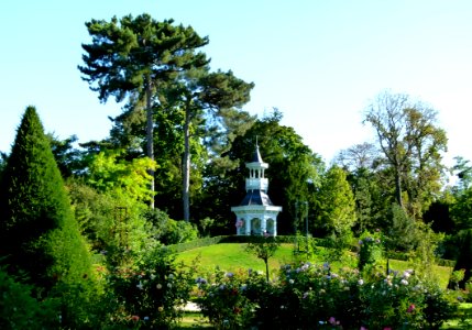 Parc de Bagatelle - Vue sur le Kiosque de l'Impératrice