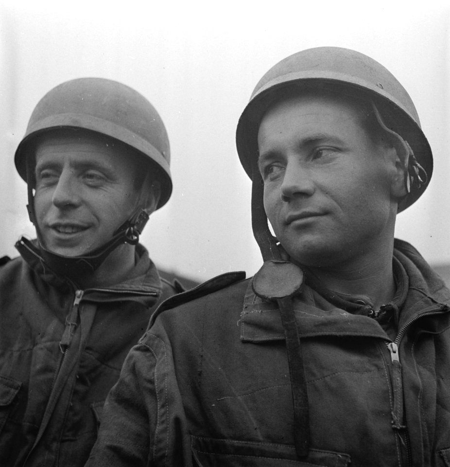 Parachutisten, Bestanddeelnr 934-8835