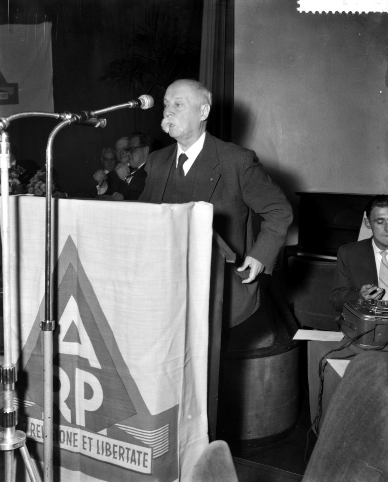 Partijcongres van de Revolutionaire Partij in Utrecht prof Gerbrandy tijdens zi, Bestanddeelnr 910-7877