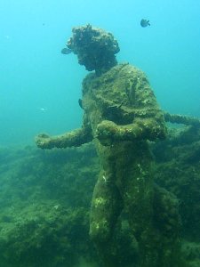Parco archeologico di Baia - Ninfeo punta Epitaffio 6 - statua Dionisio con corona d'Edera