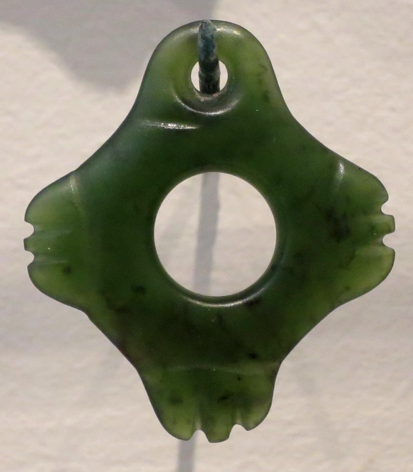 Parrot leg ring (poria-kaka), Maori people, Honolulu Museum of Art, 3353