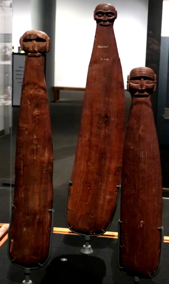 Paoa clubs, Rappa Nui (Easter Island), wood, Bishop Museum