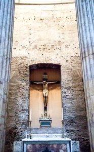 Pantheon, side altar, 2013-03-07-6