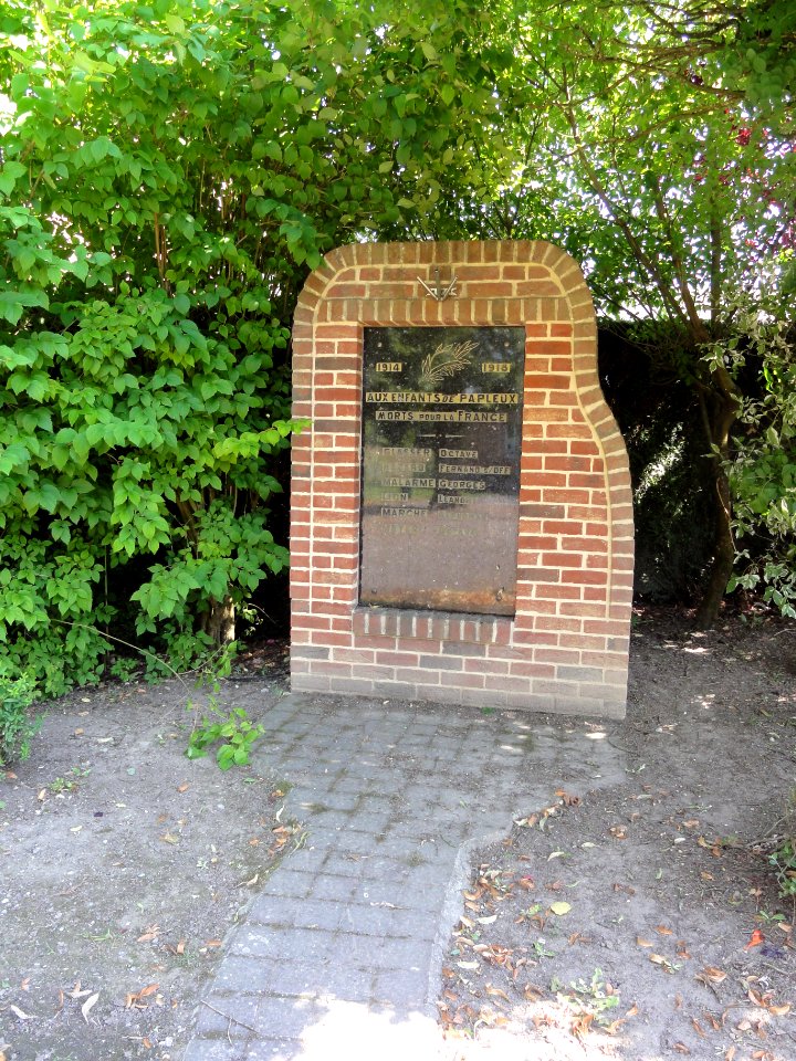 Papleux (Aisne, Fr) monument aux morts