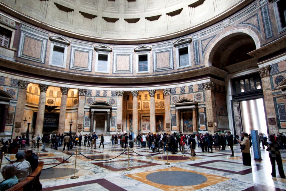 Pantheon, Rome, general view with the entrance, 2013-03-07