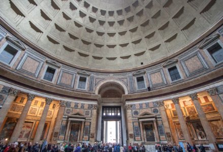 Pantheon, internal view towards the entrance, 2013-03-07