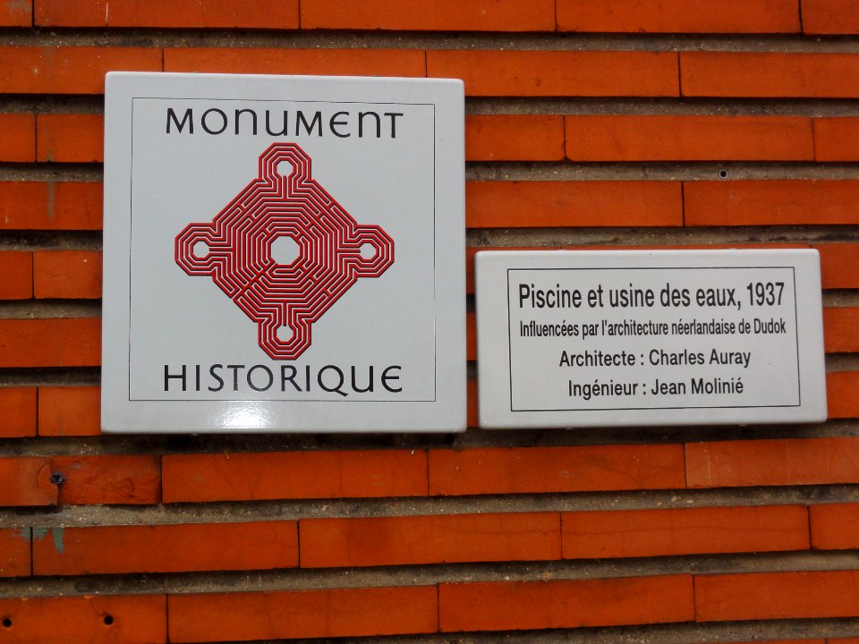 Pantin, plaquettes Piscine PA93000006 et Usine élevatrice des eaux, PA93000007