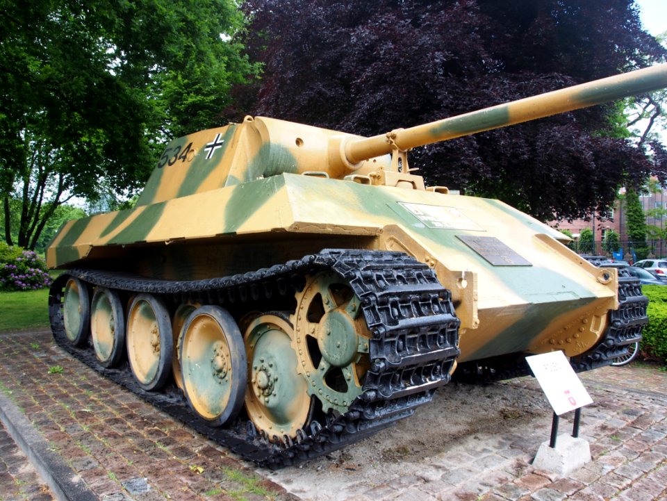 Panther D tank, Wilhelminapark, Breda, pic 7