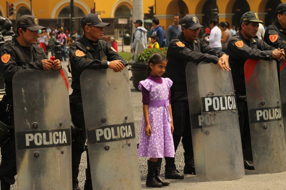 Child girl plaza de armas