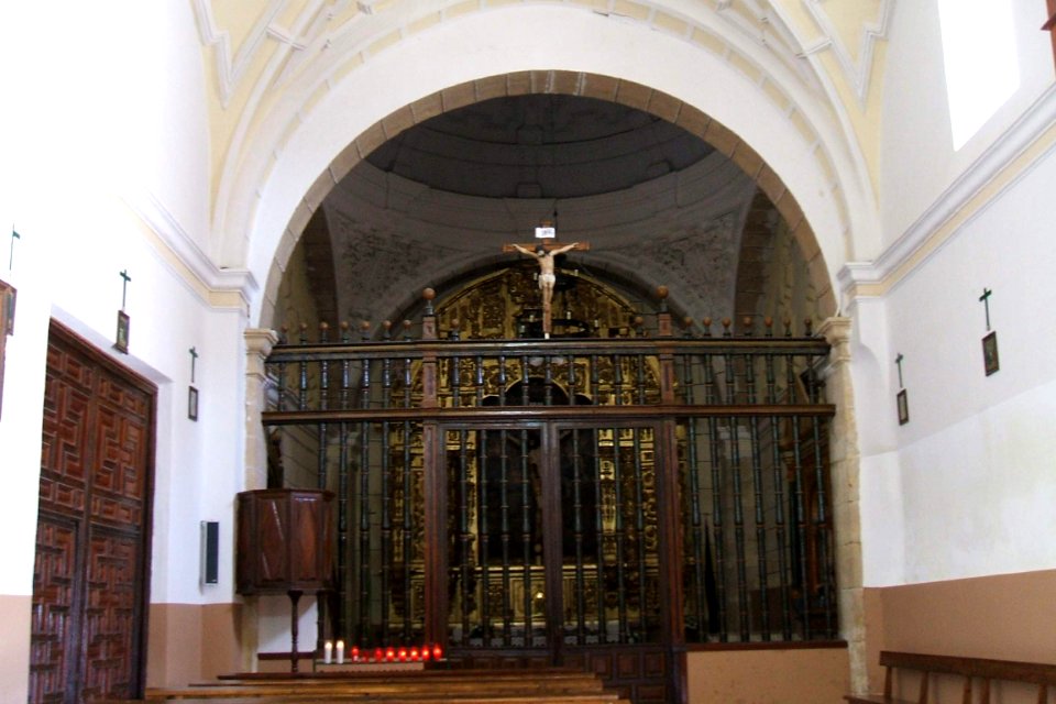 Paredes de Nava - Ermita del Cristo de la Vera Cruz 4