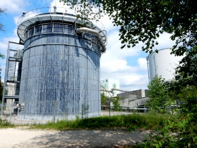 Papierfabrik Utzenstorf zwischen Emme und Kanal