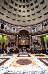 Pantheon, centrum of the rotonda, 2013-03-07