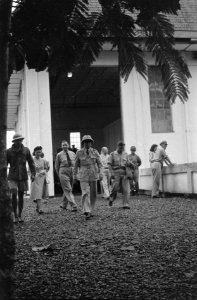 Pare-Pare bij Makassar Soekawati, de president van Oost-Indonesië, bracht verge, Bestanddeelnr 6772