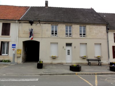 Parfondru (Aisne) mairie-école