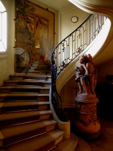 Paris (75008) Musée Nissim de Camondo Escalier desservant le 1er étage 01