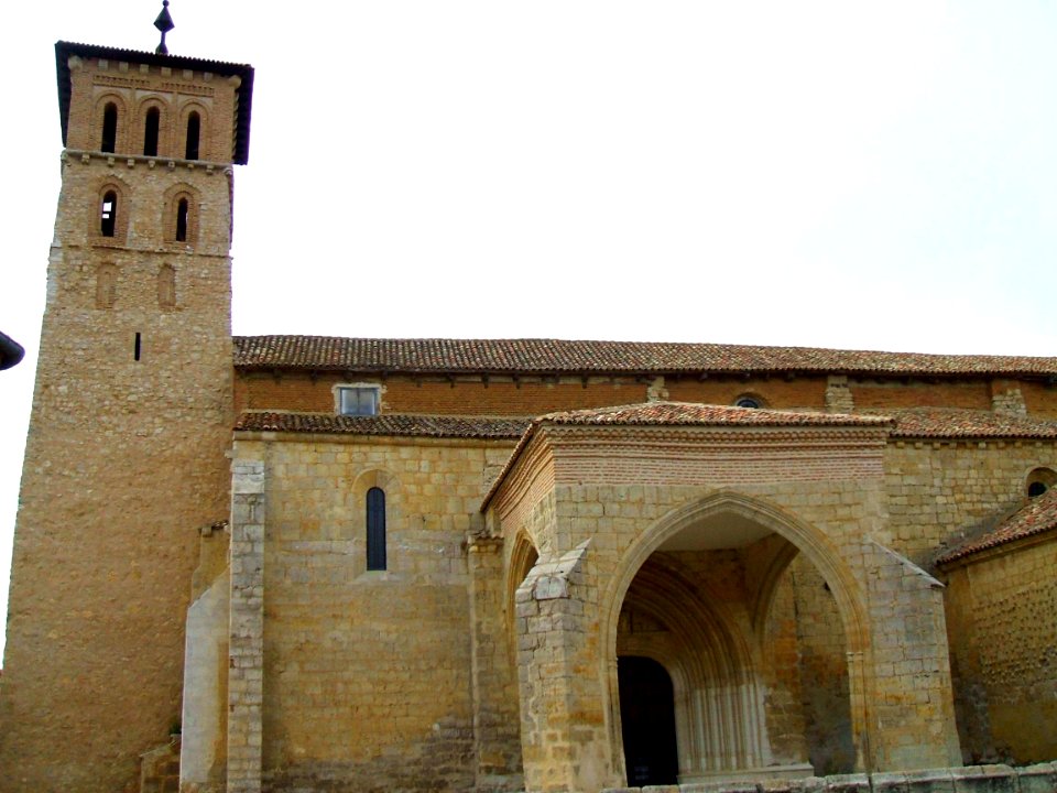 Paredes de Nava - Iglesia de Santa María 03