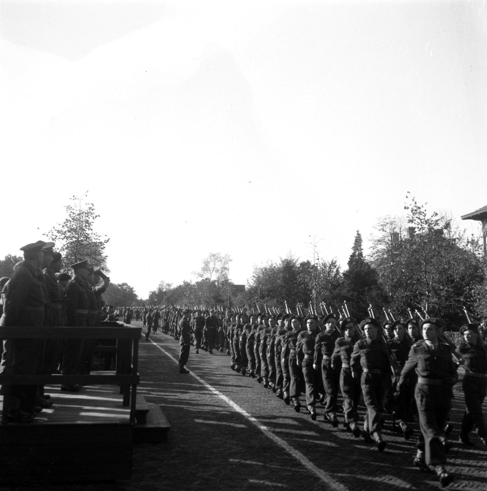 Parade regionale Jagers te Amersfoort, Bestanddeelnr 903-0749