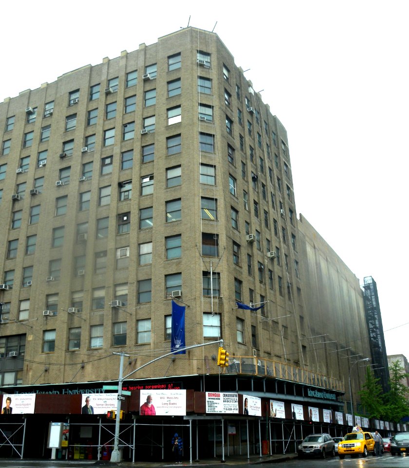Paramount Dekalb Flatbush Avs rainy jeh
