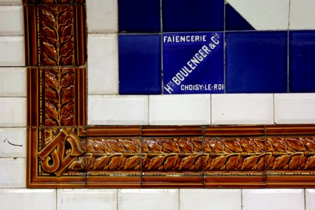 Paris Metro 12 Solférino Stationsschild Detail photo