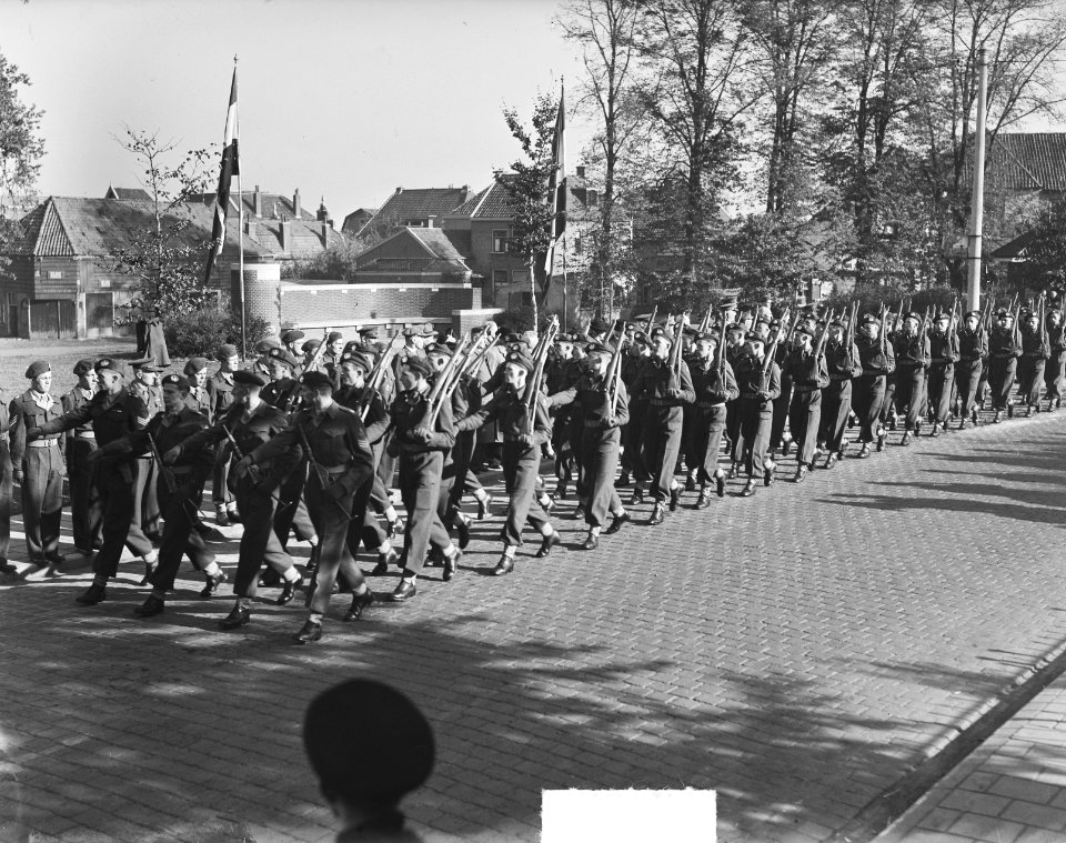 Parade Steenwijk (ouderdag), Bestanddeelnr 903-6910