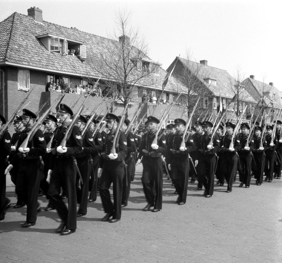 Parade te Den Helder, Bestanddeelnr 904-5460