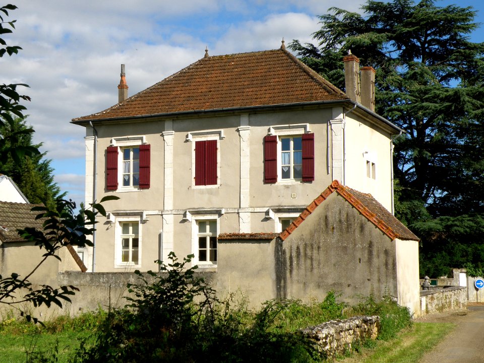Paris-l'Hôpital Maison ancienne 3 rue du Petit Lavoir (bis)