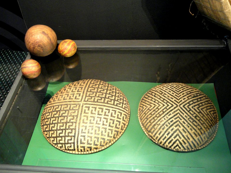 Paresi baskets - Memorial dos Povos Indígenas - Brasilia - DSC00502