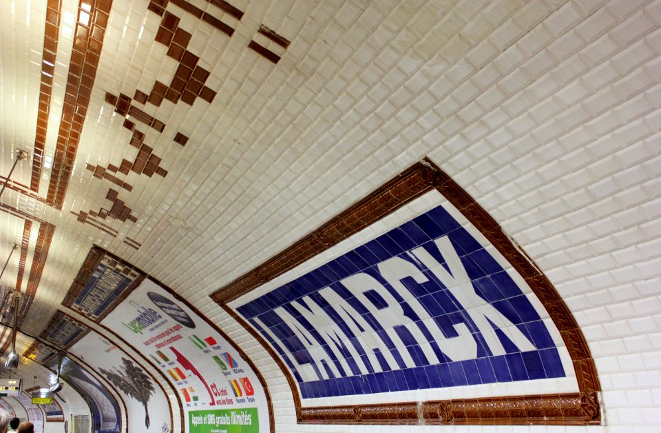 Paris Metro 12 Lamarck Caulaincourt Stationsschild
