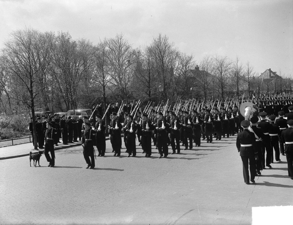 Parade te Den Helder, Bestanddeelnr 904-5456