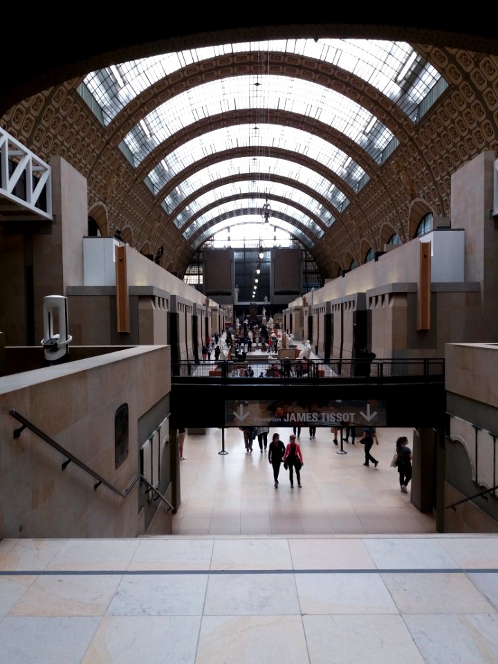 Paris 7e - Musée d'Orsay - Grand hall depuis l'entrée