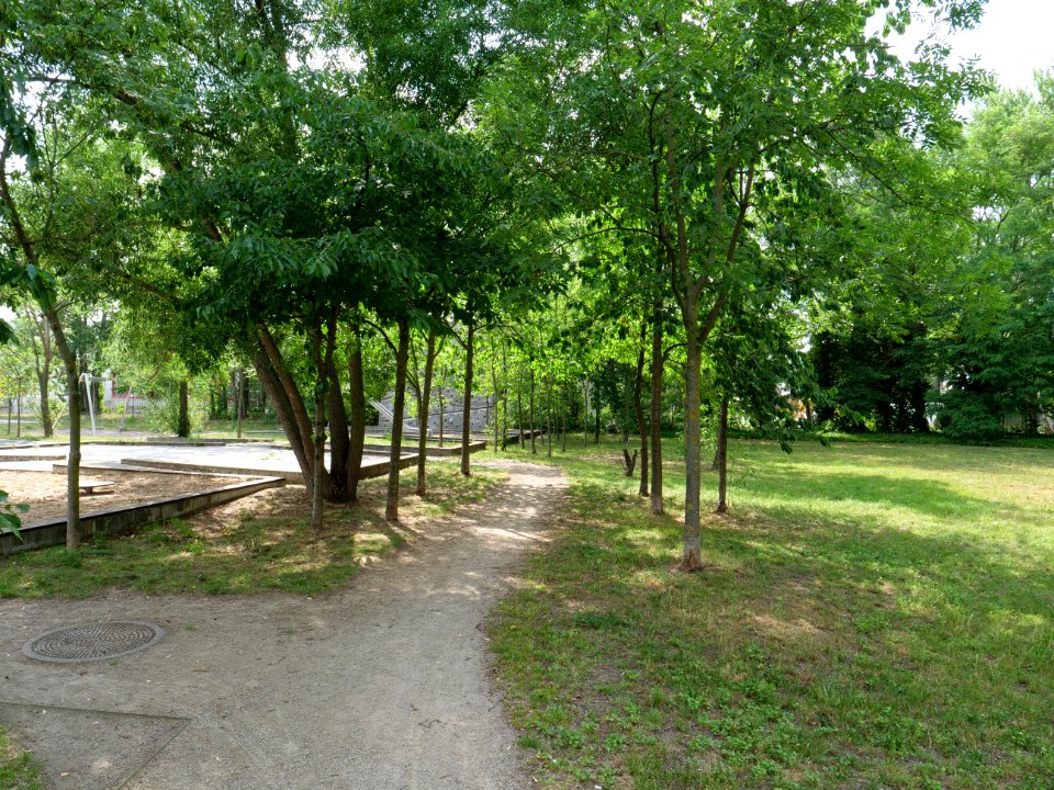 Park at Wasserstadt Spandau 2019-06-11 01