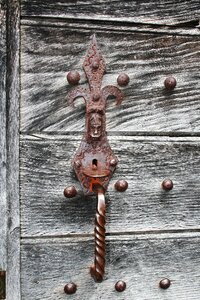 Wood handle passing time