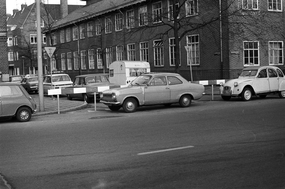 Parkeerproblemen in verband met Personenauto RAI afzette straat, Bestanddeelnr 930-1143