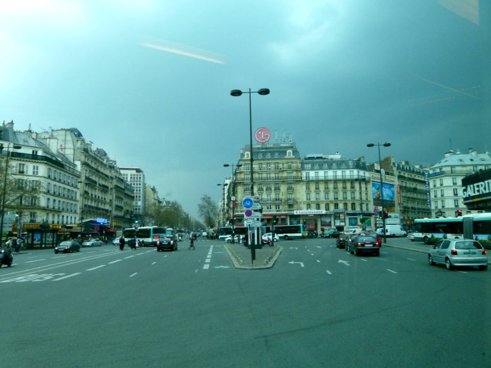 Paris Place du 18-Juin-1940 Boulevard du Montparnasse towards east 20110326