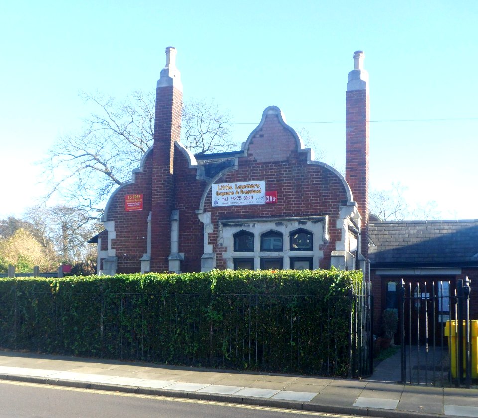 Park Lodge, Clarkes Road, Kingston, Portsmouth (November 2017) (1)