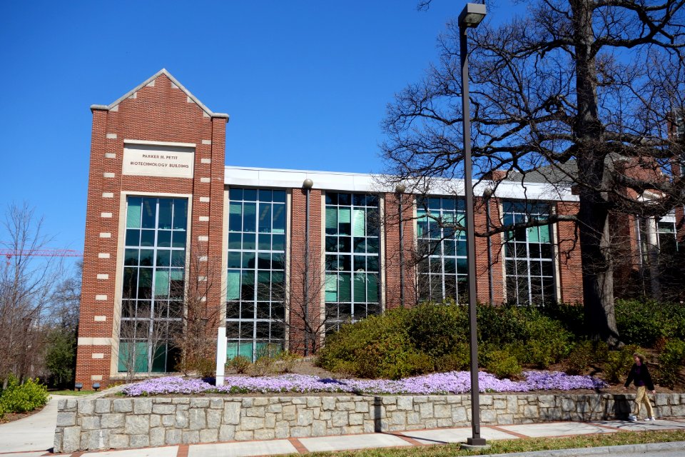 Parker H. Petit Biotechnology Building - Georgia Institute of Technology - DSC00342
