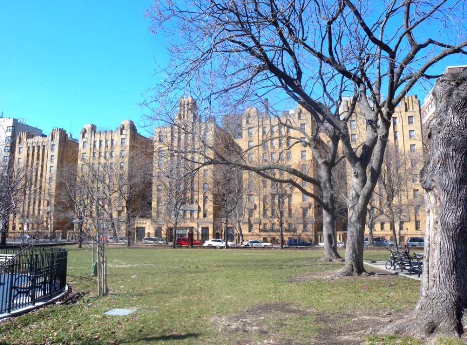 Park Plaza Apts fr Mullaly Park jeh