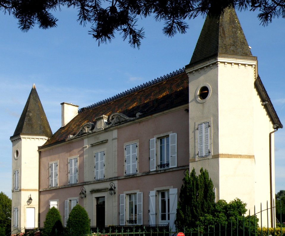 Paris-l'Hôpital Château 8