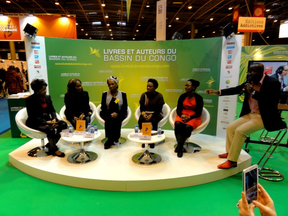 Paris, Salon du Livre 2015 (12) cinq des auteures congolaises du Singe de sable