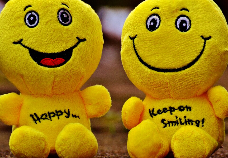 Emoticon emotion yellow