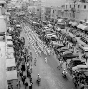 Parade in de stad Amman, Bestanddeelnr 255-5030