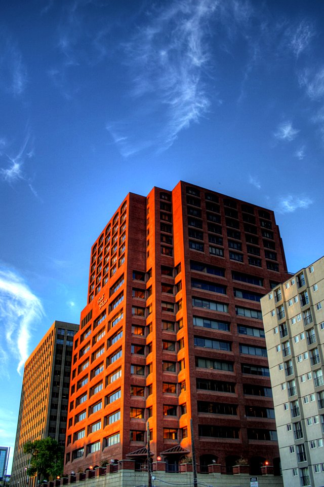 Park-Plaza-Building-Edmonton-Alberta-Canada-01A