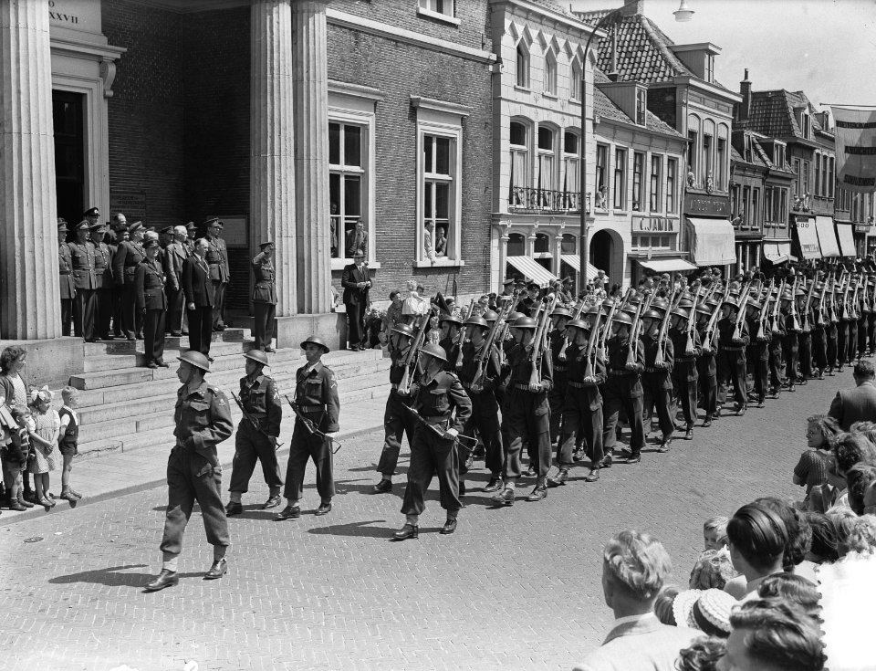 Parade in Harderwijk, Bestanddeelnr 904-6963