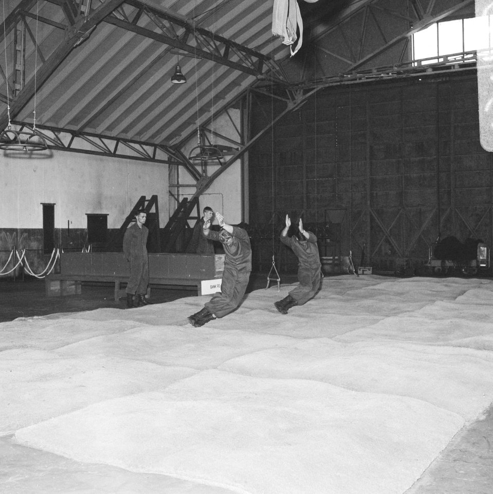 Parachutistenopleiding te Gilze-Rijen (NB), Bestanddeelnr 919-1739